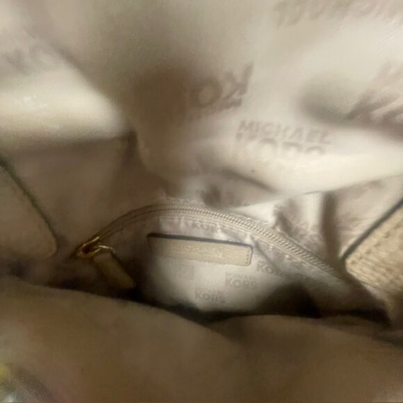 Michael Kors Bedford Tan Leather Flap Crossbody Bag - Adjustable Shoulder Strap - Picture 10 of 16